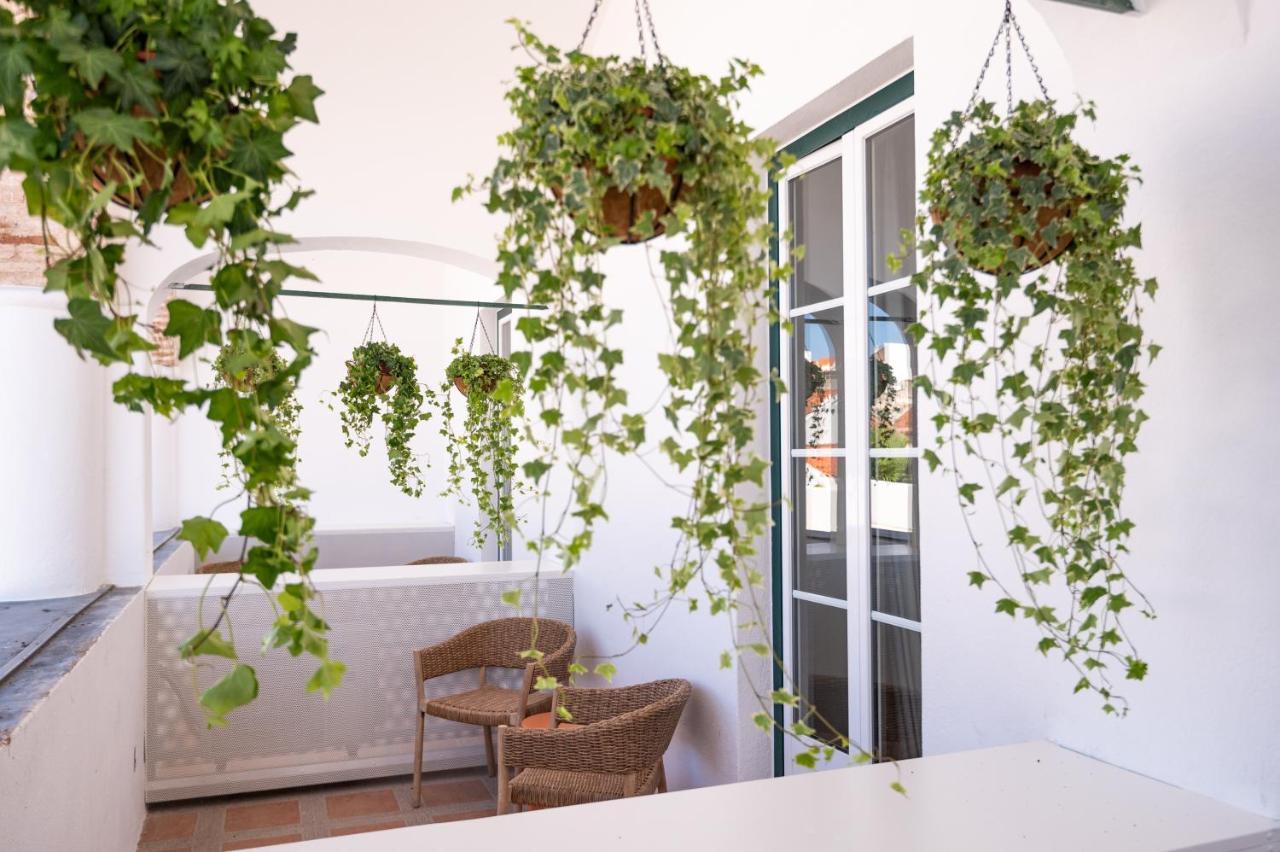 Lilases Boutique House & Garden Mora Esterno foto