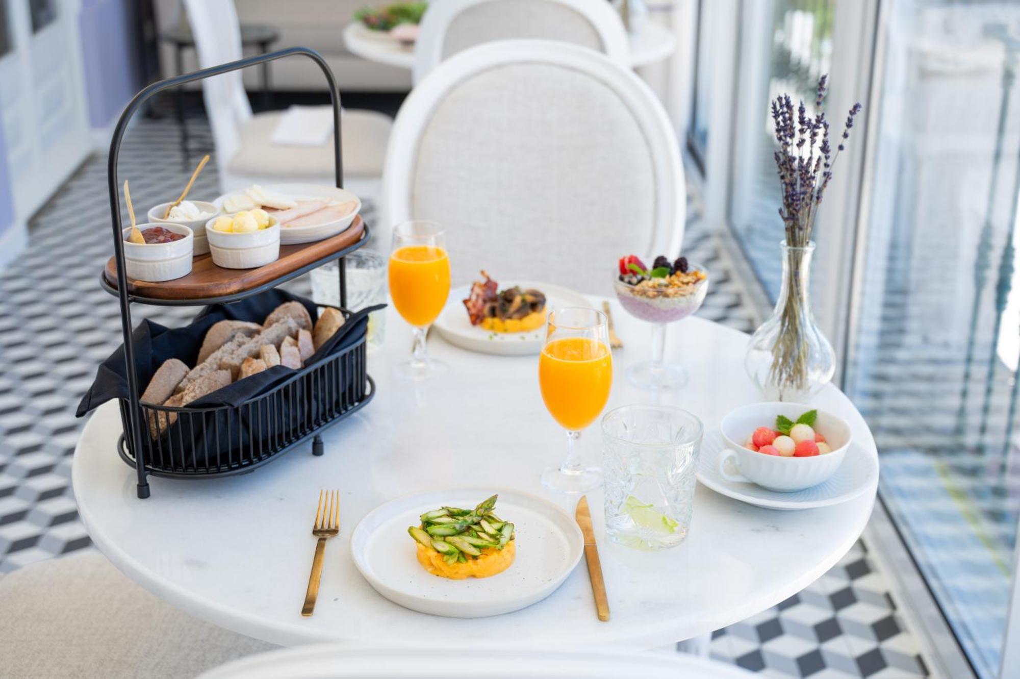Lilases Boutique House & Garden Mora Esterno foto